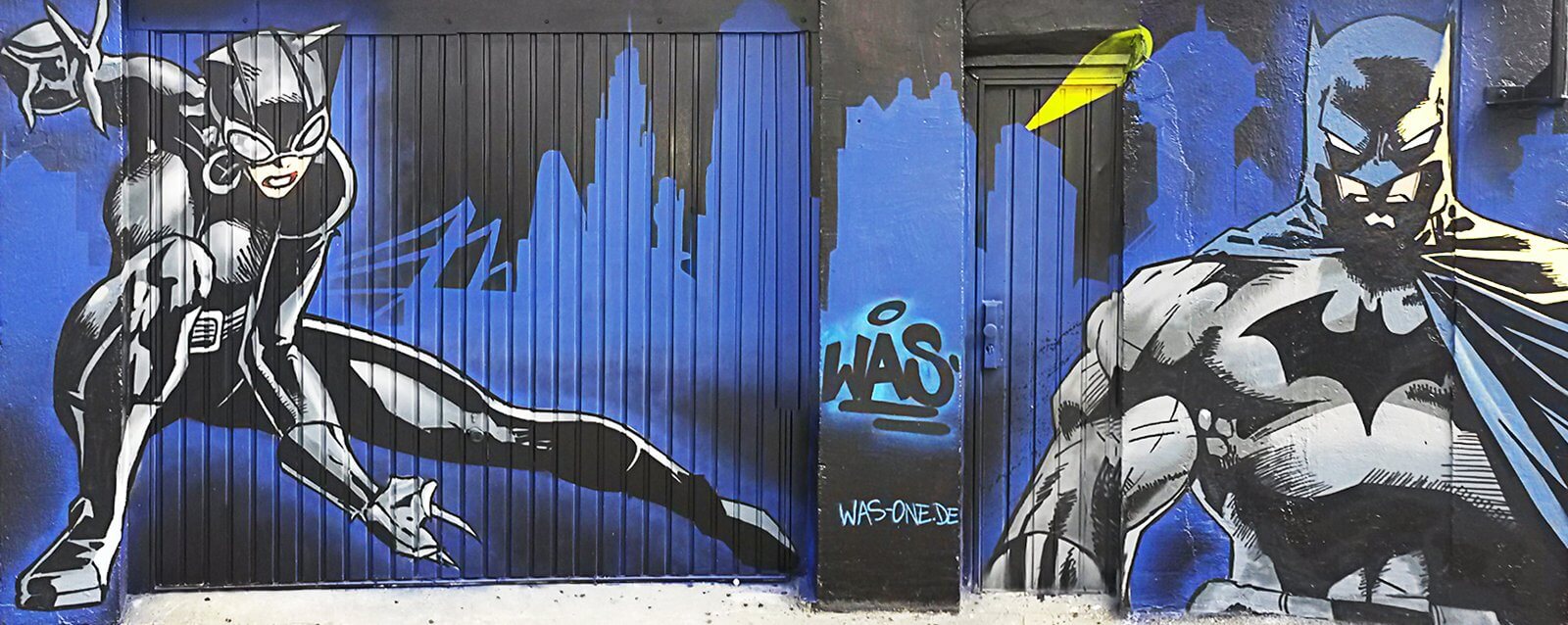 Graffiti Gelsenkirchen Batman Catwoman Gotham-Skyline