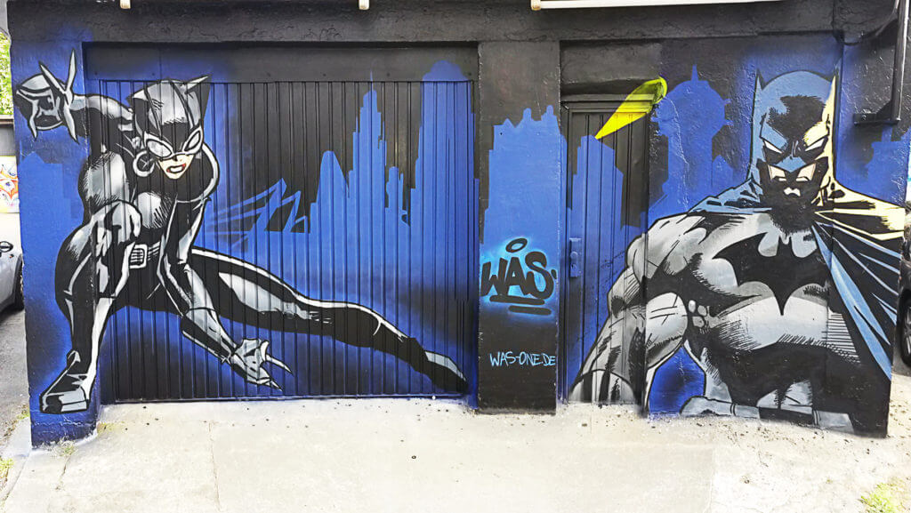 Graffiti Gelsenkirchen Batman Catwoman Gotham-Skyline